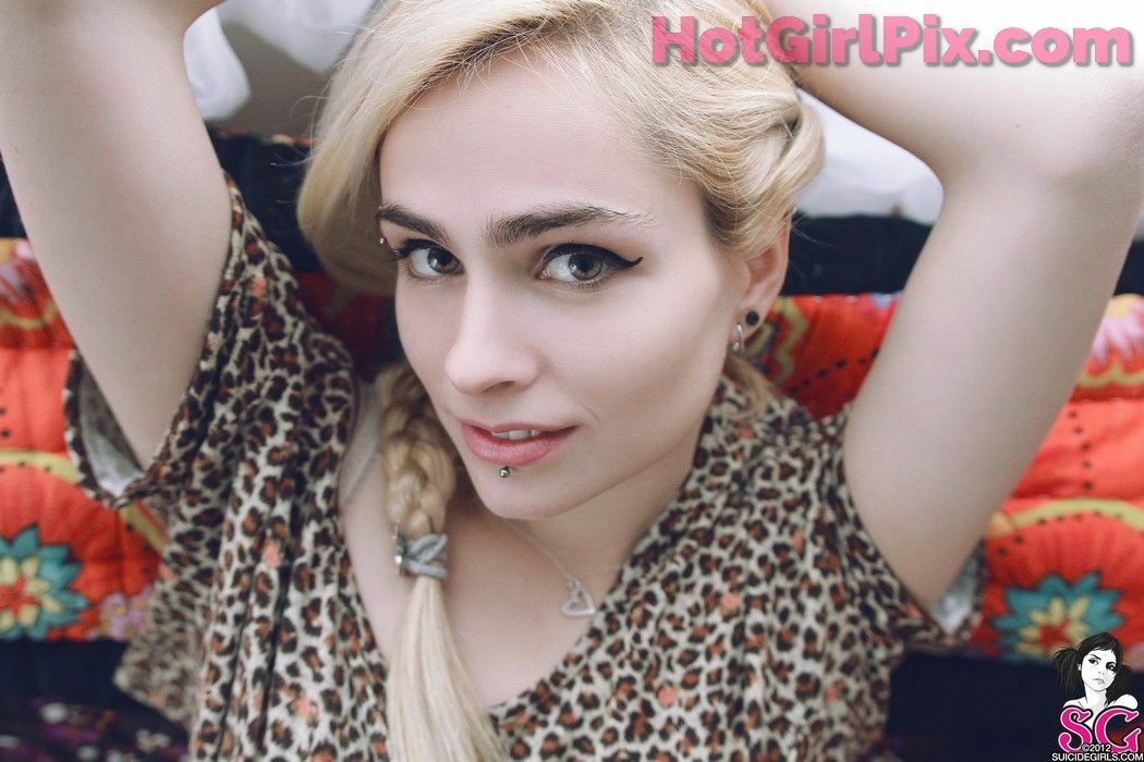 [Suicide Girls] Paloma - Three Cool Cats