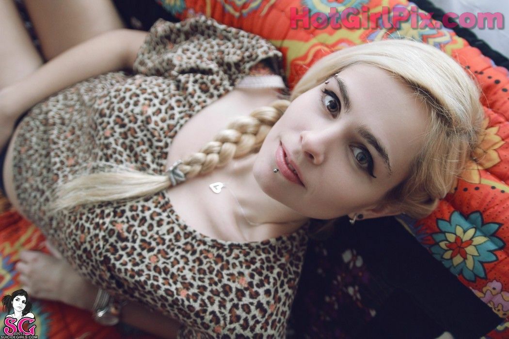 [Suicide Girls] Paloma - Three Cool Cats