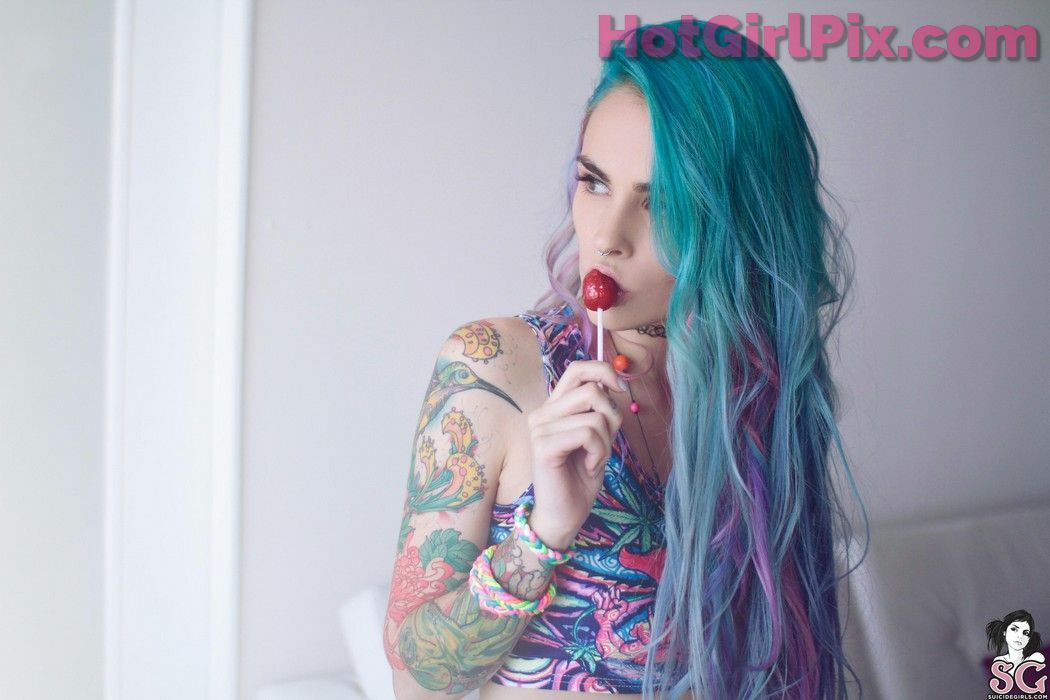 [Suicide Girls] Paloma - Tomorrow Never Knows
