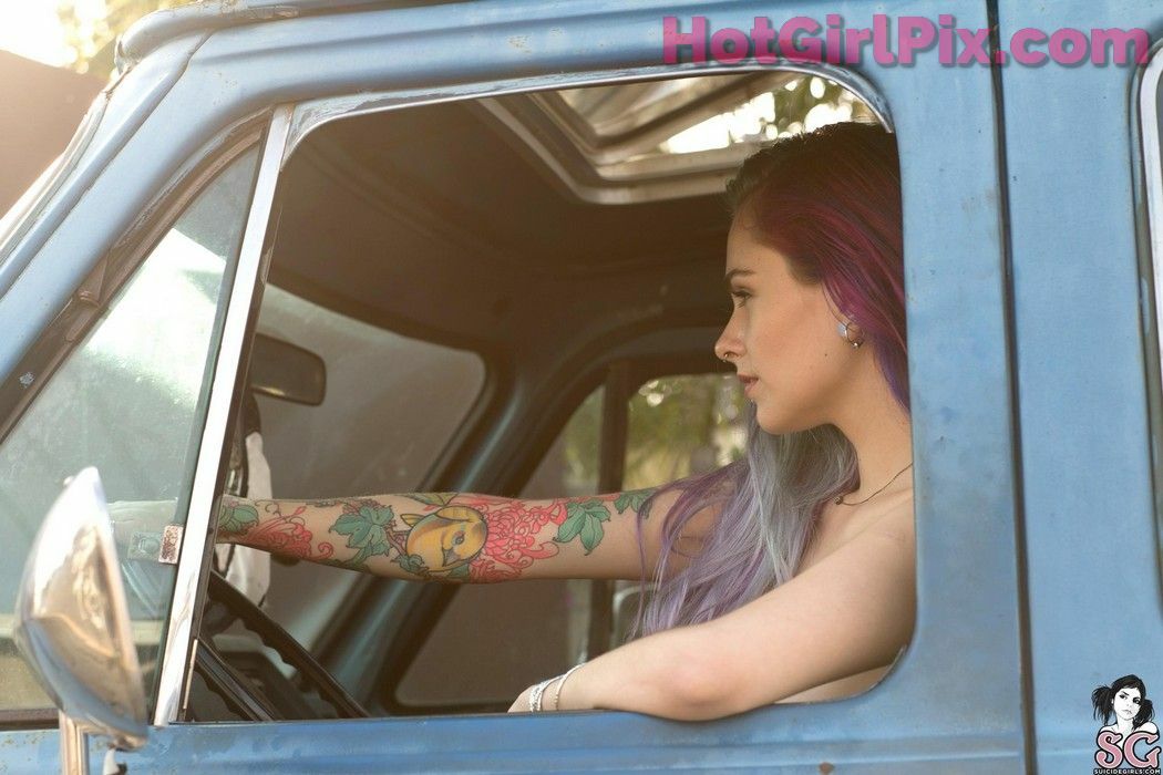 [Suicide Girls] Paloma - Magical Mystery Tour