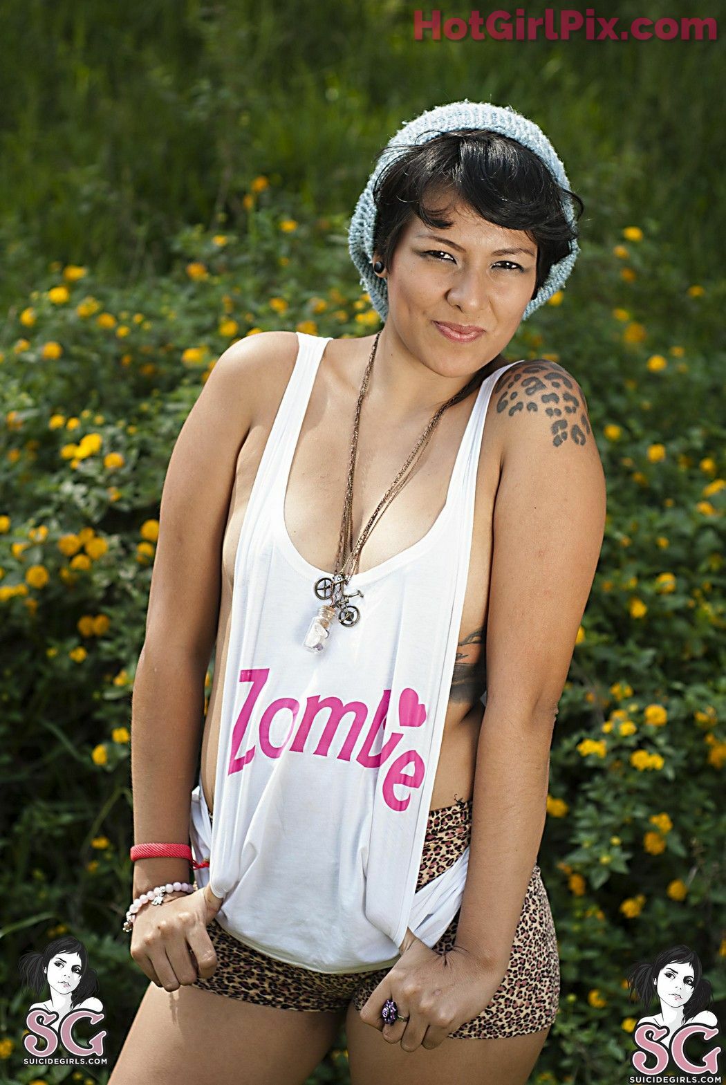 [Suicide Girls] Peligro