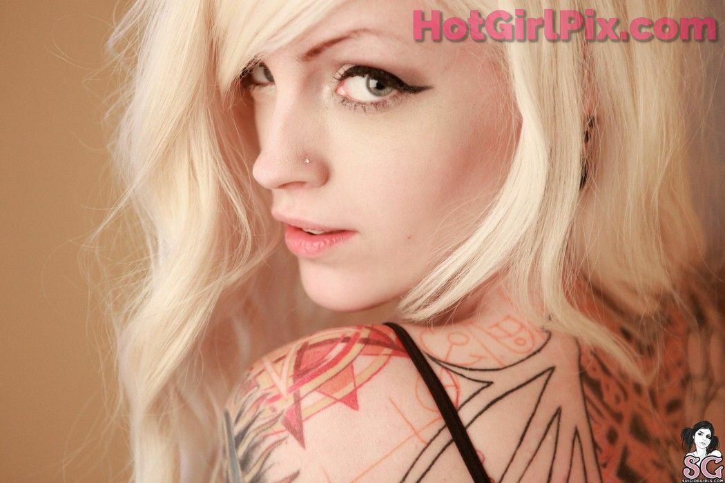 [Suicide Girls] Patton - Blonde Ambition