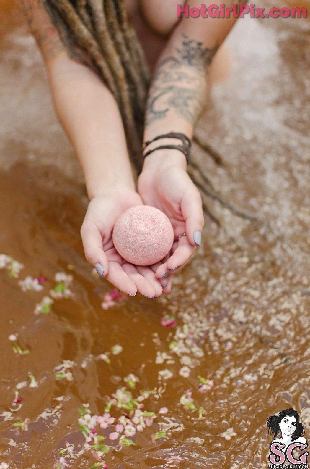 [Suicide Girls] Paulam - Zen Flowers