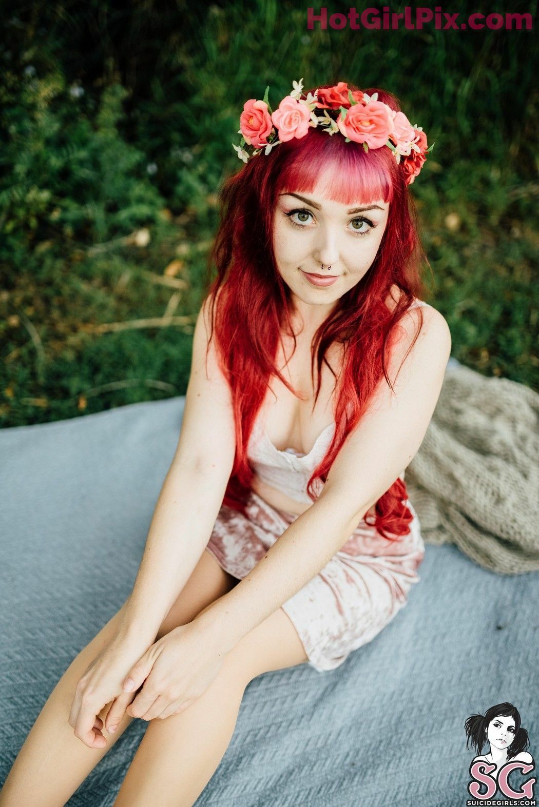 [Suicide Girls] Peoni - Firefly Cover Photo