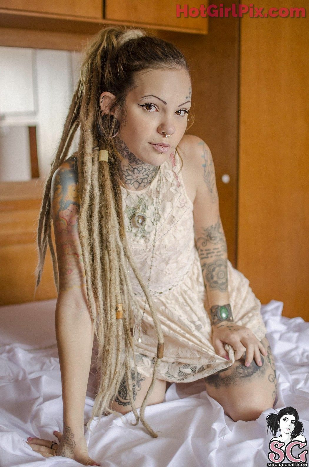 [Suicide Girls] Paulam - My Sweet Home