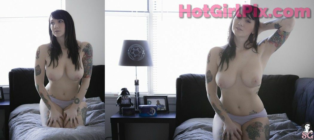 [Suicide Girls] Phecda - All Your Base
