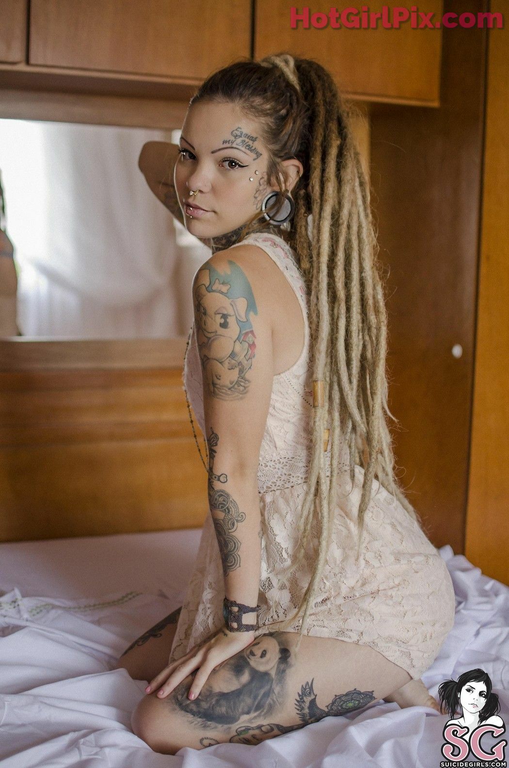 [Suicide Girls] Paulam - My Sweet Home