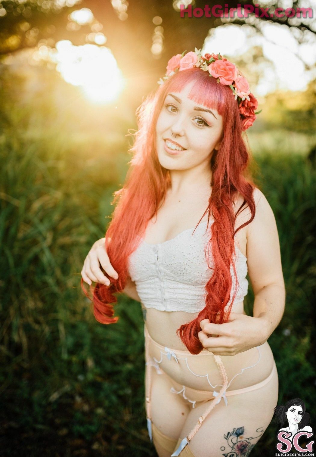 [Suicide Girls] Peoni - Firefly