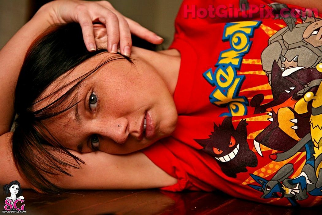 [Suicide Girls] Phecda - Game Cube