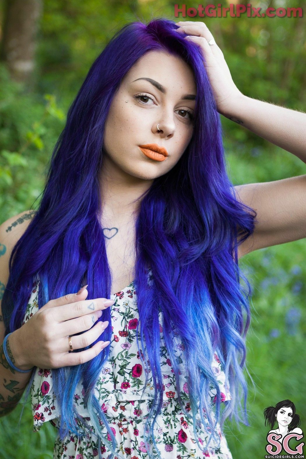 [Suicide Girls] plum - Duende