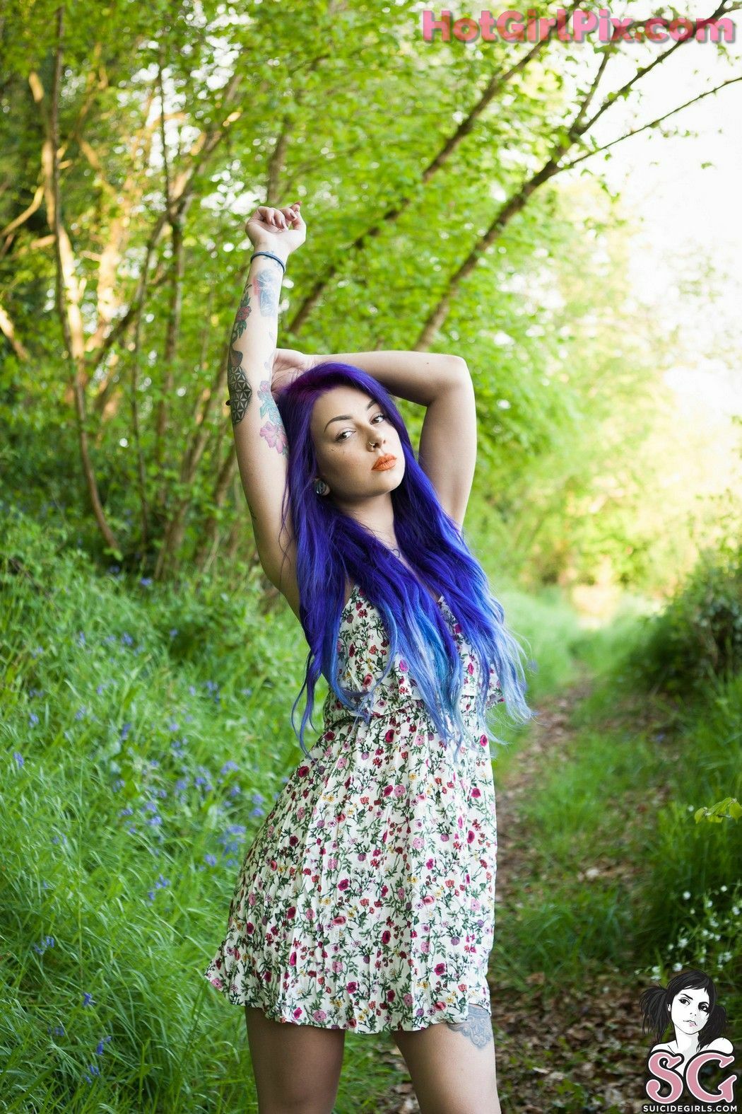 [Suicide Girls] plum - Duende