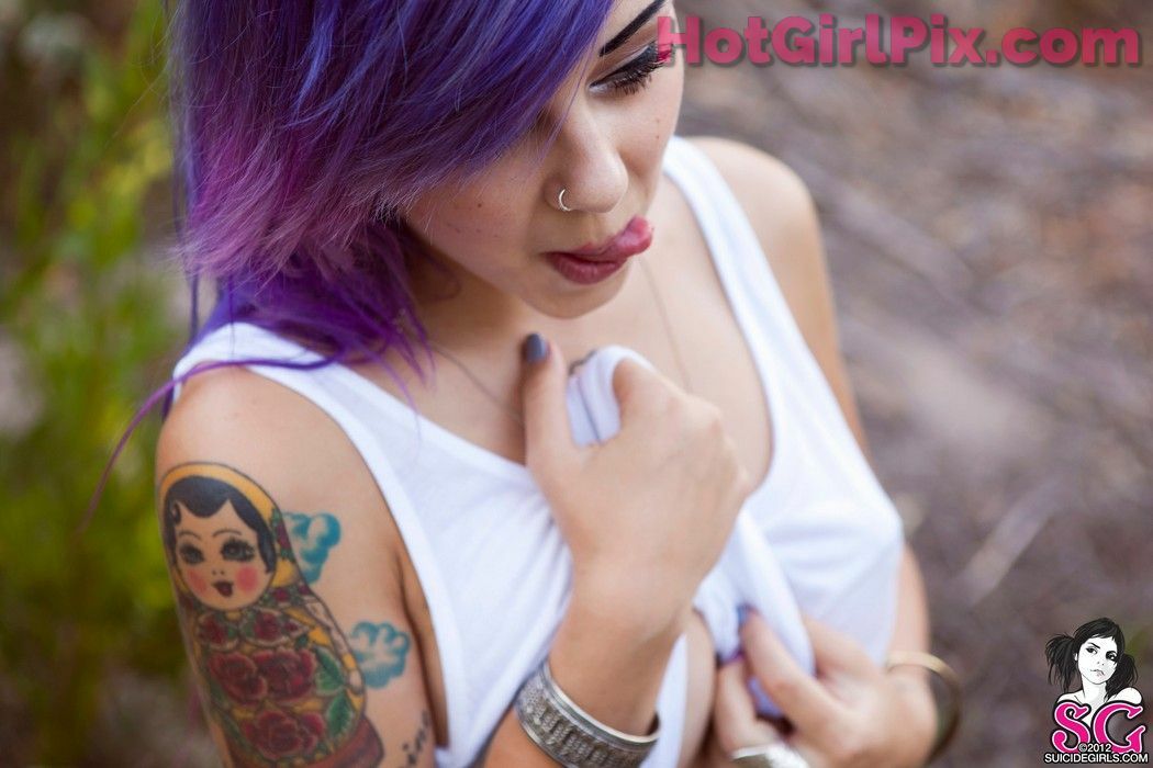 [Suicide Girls] Plum - Forest Shine