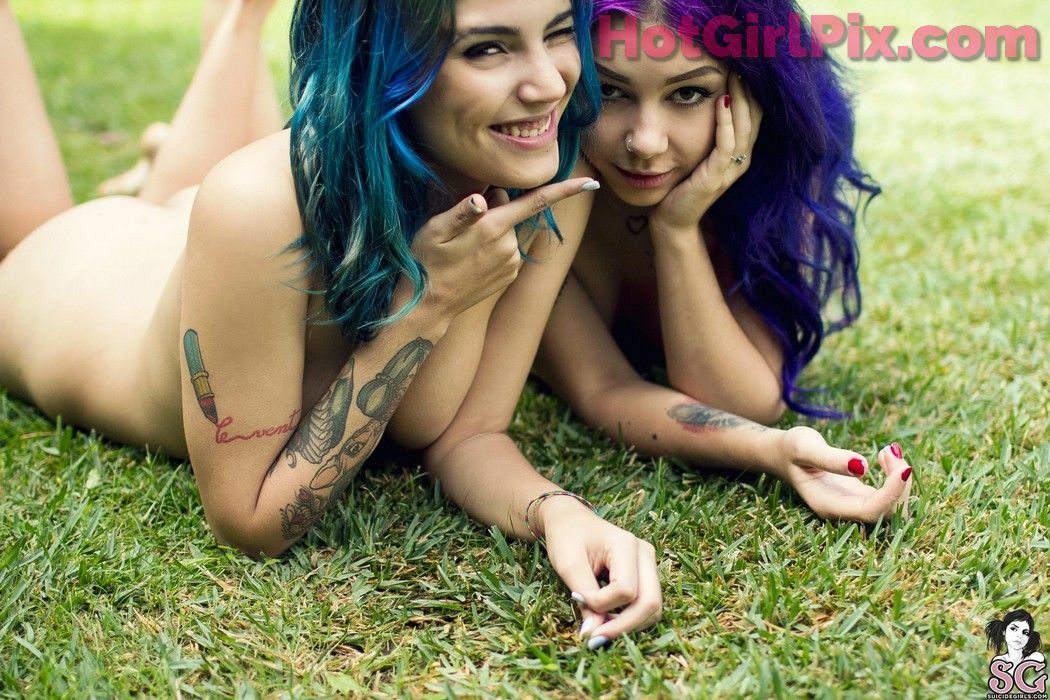 [Suicide Girls] plum & Mendacia - Adore You