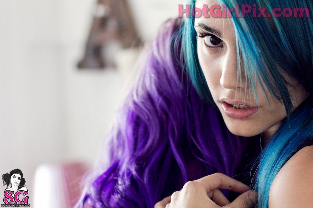 [Suicide Girls] Plum - Lets Date