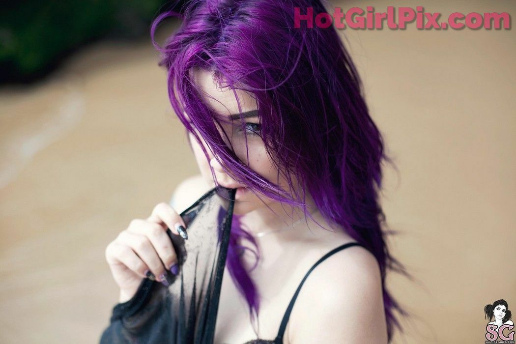 [Suicide Girls] Plum - Winterfell