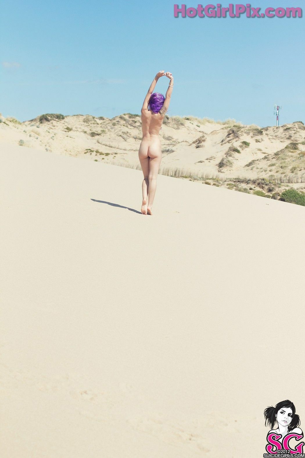 [Suicide Girls] Plum - Lost in the Wind
