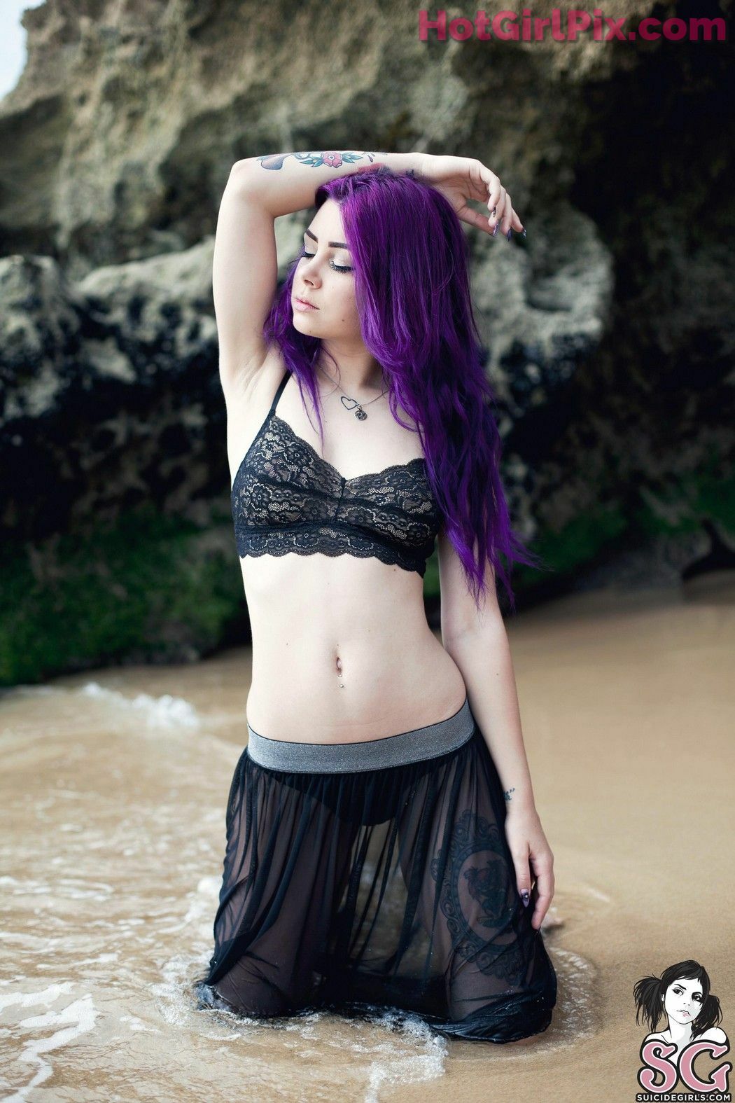[Suicide Girls] Plum - Winterfell