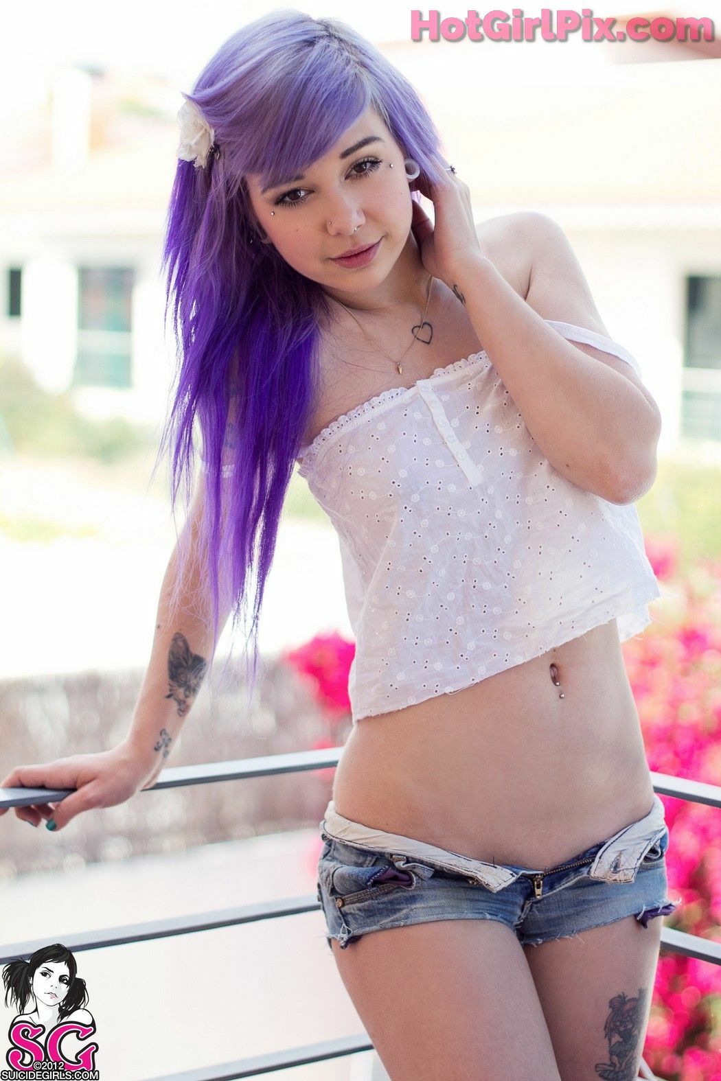[Suicide Girls] Plum - Howling Owl