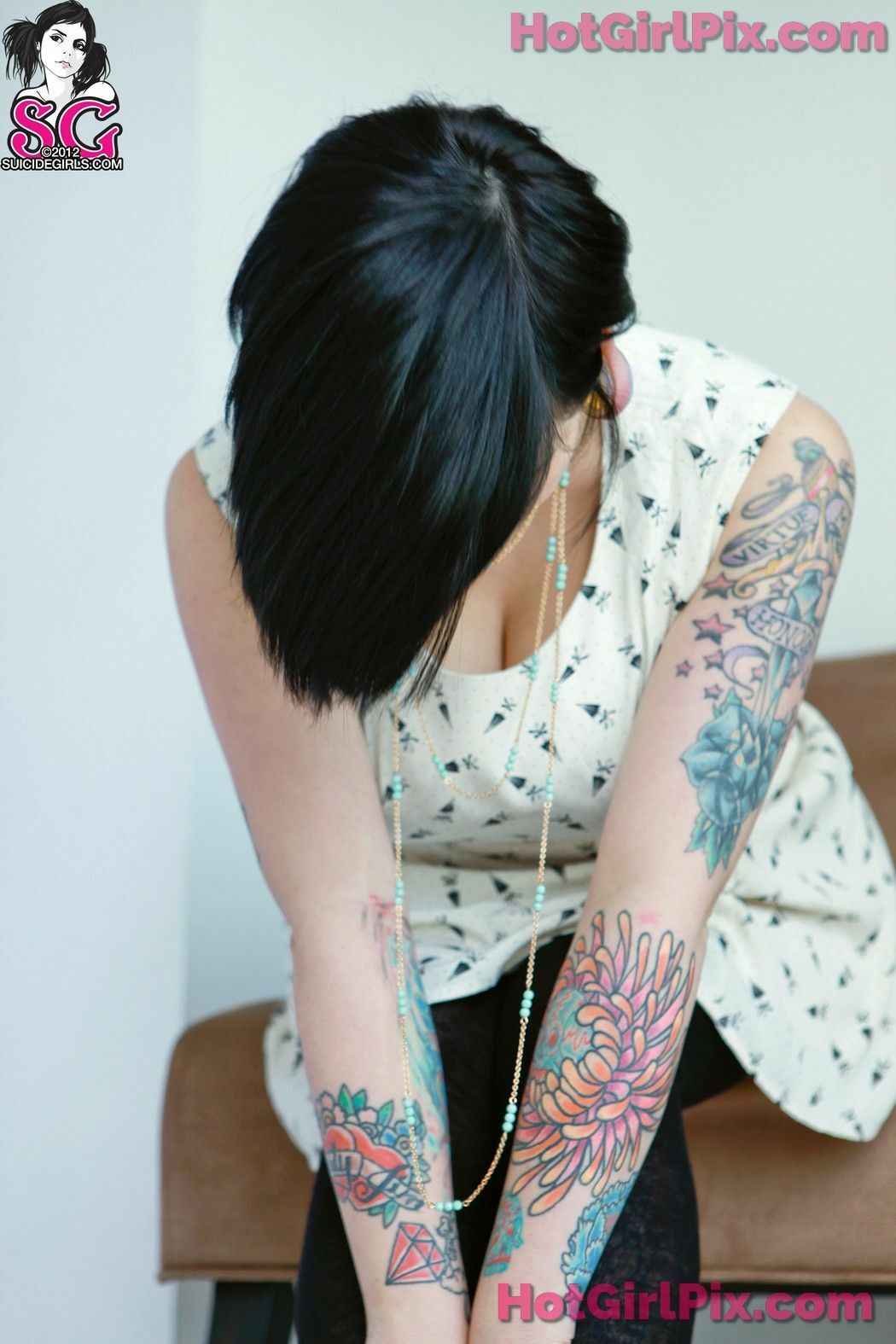 [Suicide Girls] Quinne - Amorous