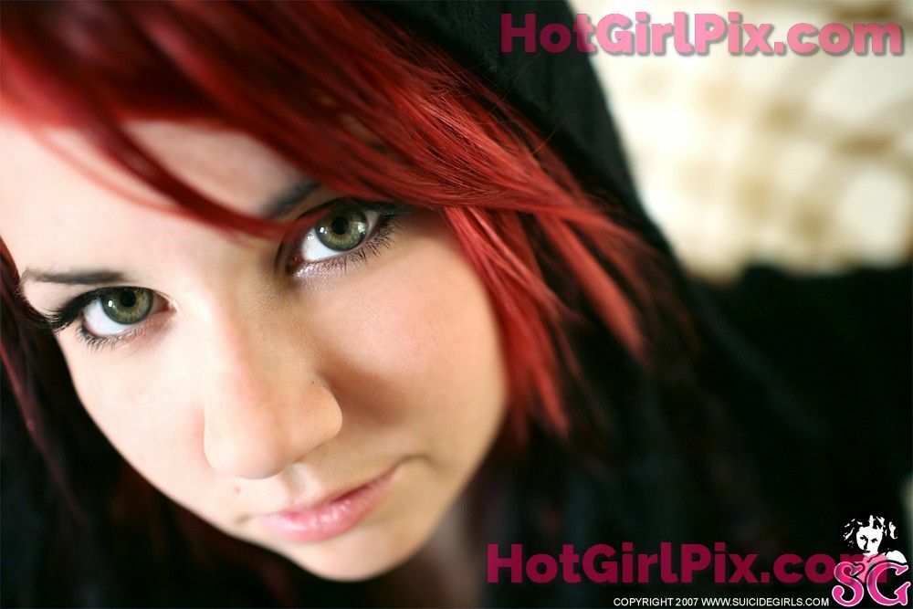 [Suicide Girls] Quinne - Bamboo Chair
