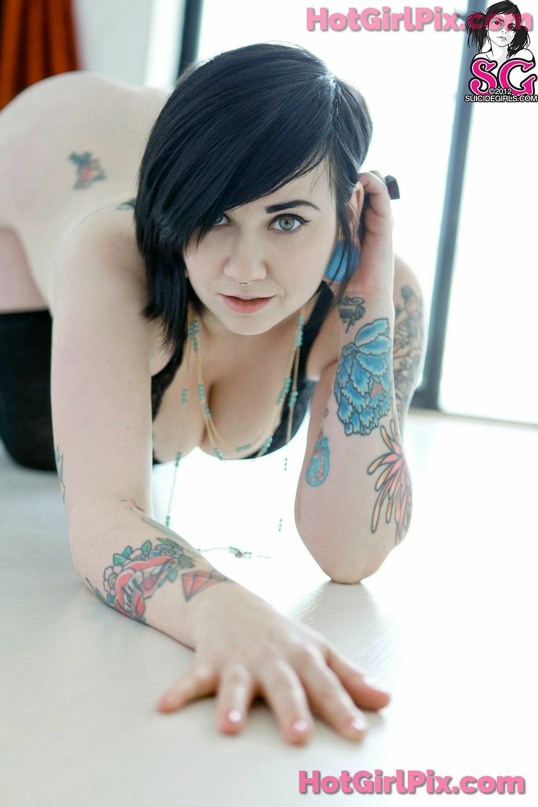 [Suicide Girls] Quinne - Amorous