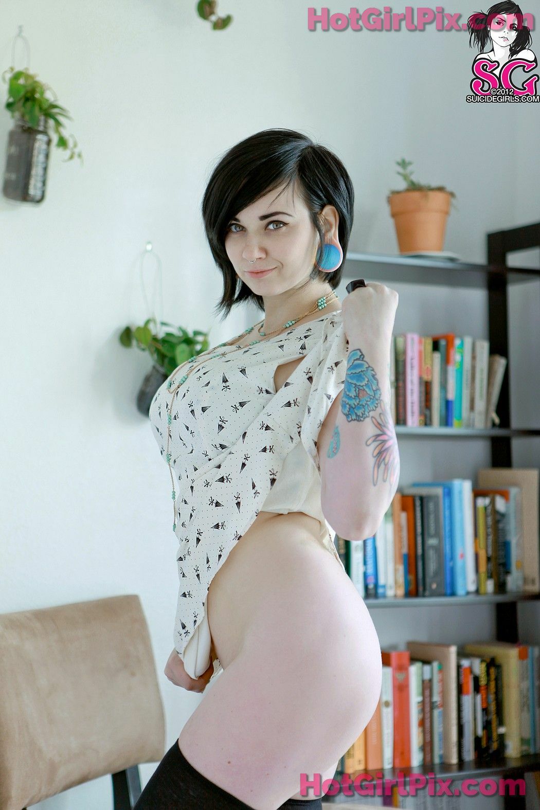 [Suicide Girls] Quinne - Amorous