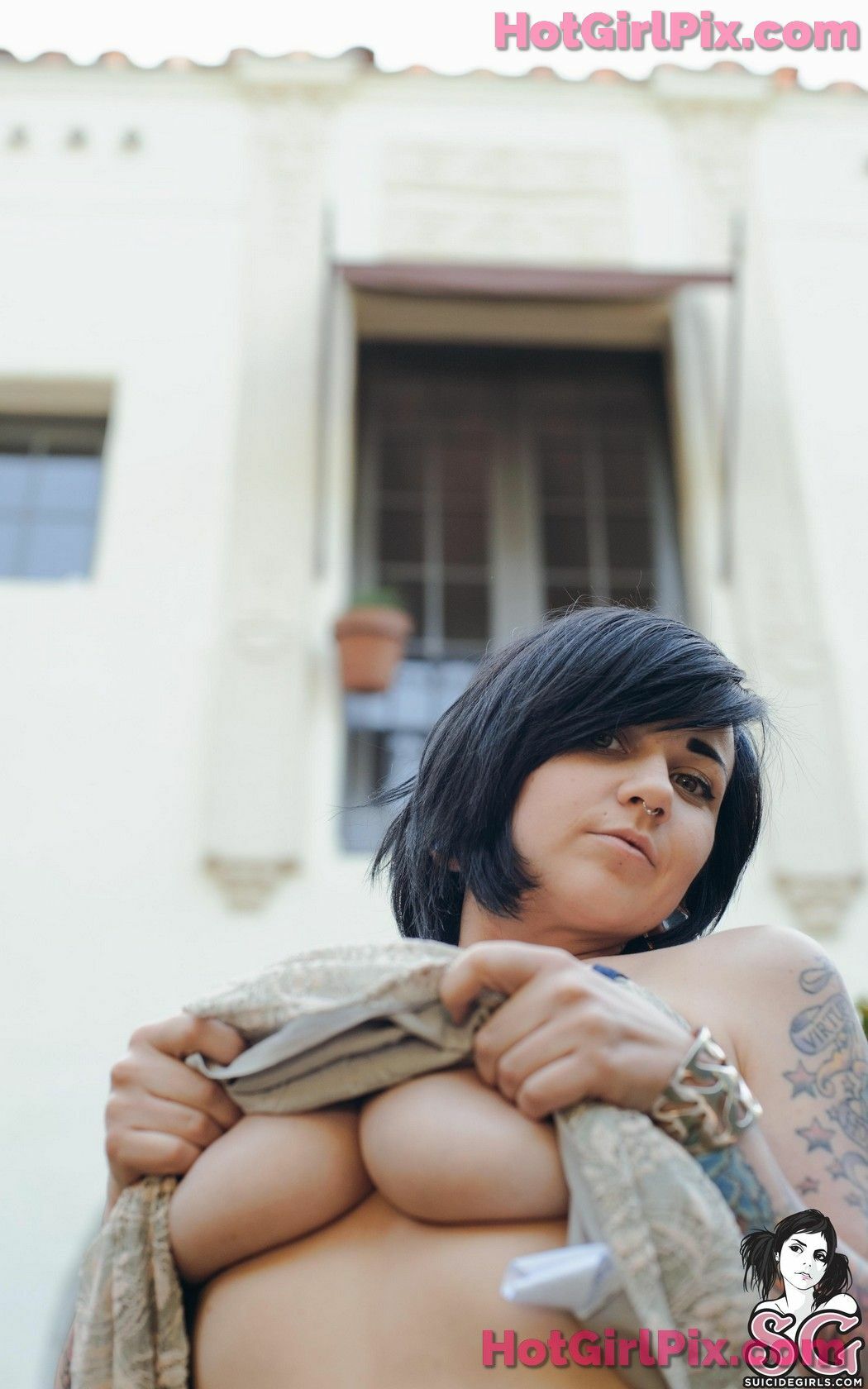 [Suicide Girls] Quinne - Collecting Freckles