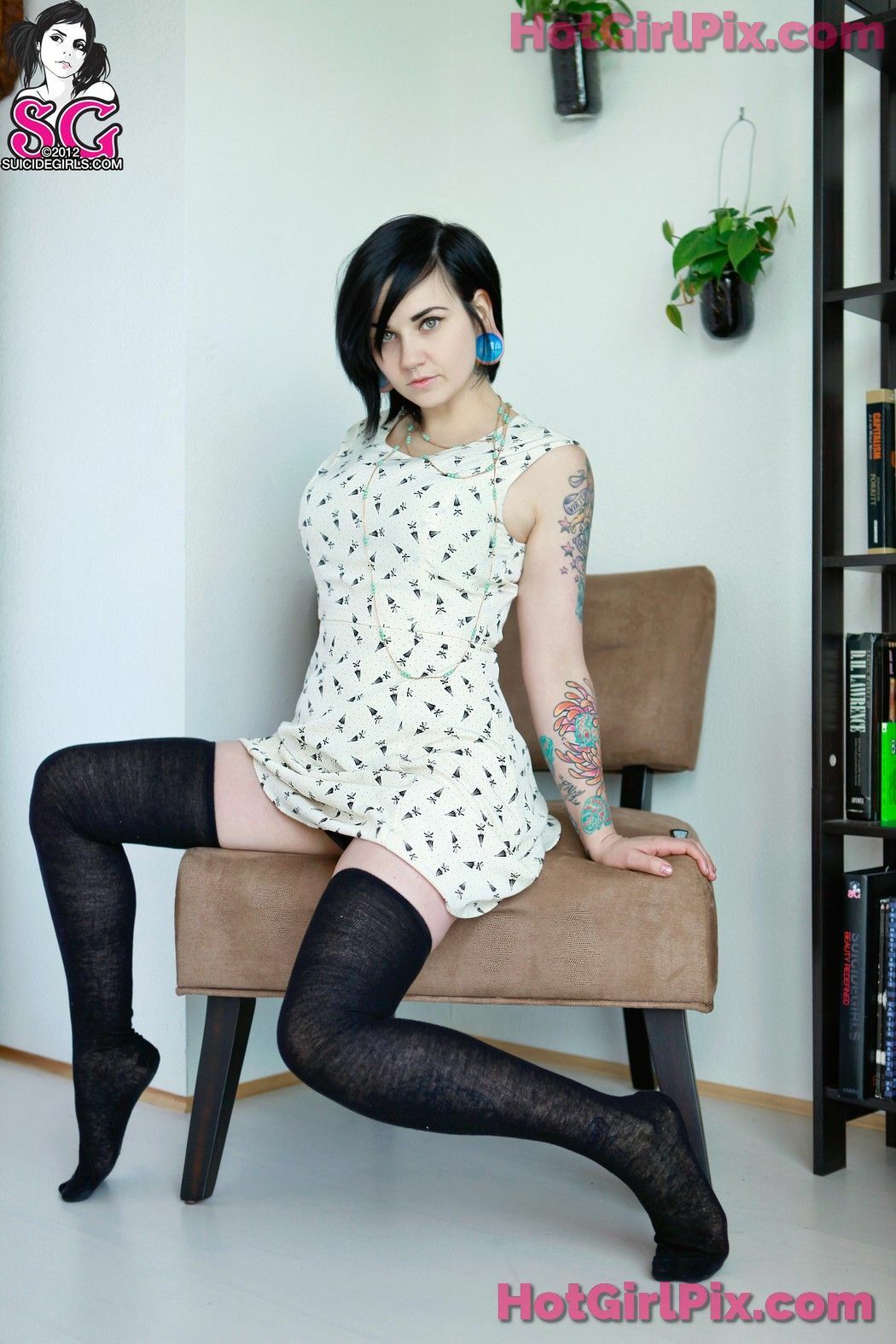 [Suicide Girls] Quinne - Amorous