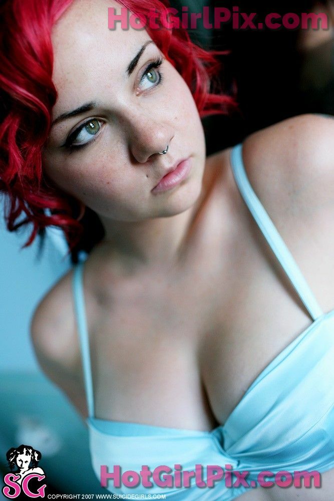 [Suicide Girls] Quinne - Agent Provocateur
