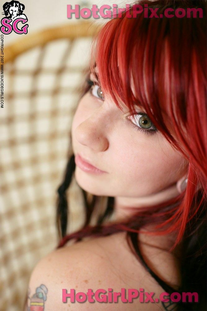 [Suicide Girls] Quinne - Bamboo Chair