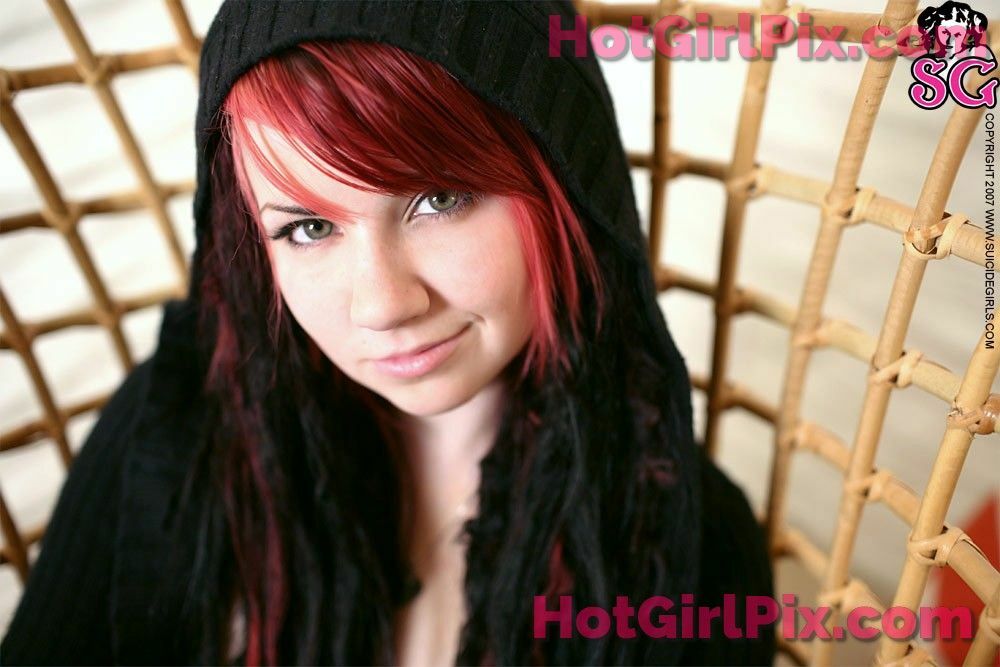 [Suicide Girls] Quinne - Bamboo Chair Cover Photo