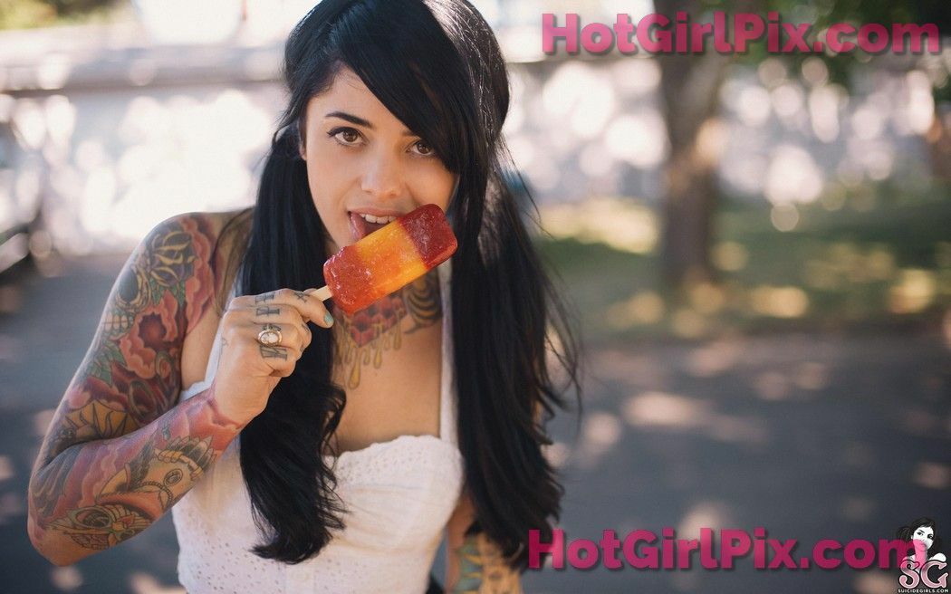 [Suicide Girls] Radeo - Lolly