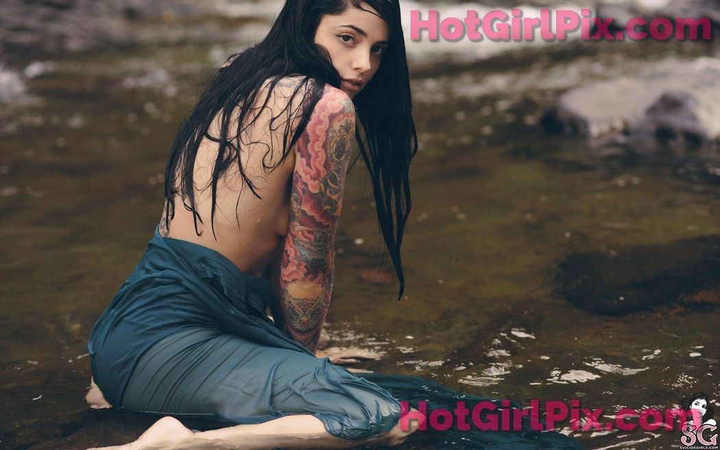 [Suicide Girls] Radeo - Tusk