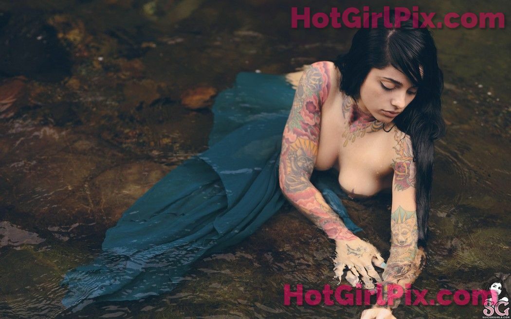 [Suicide Girls] Radeo - Tusk