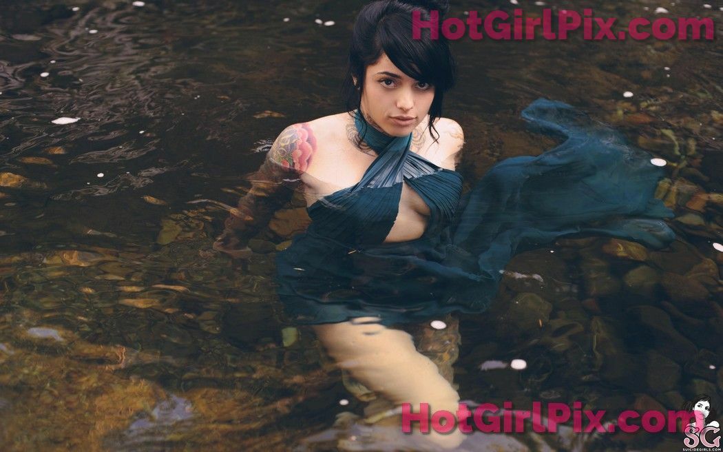 [Suicide Girls] Radeo - Tusk