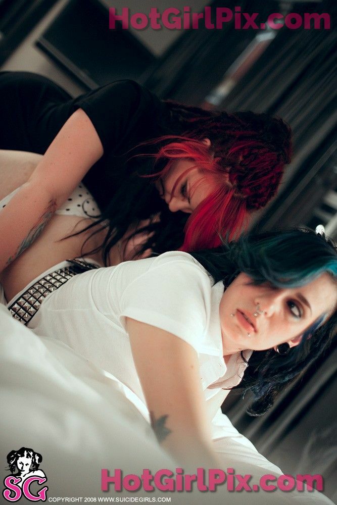 [Suicide Girls] Quinne - Ziggy Stardust