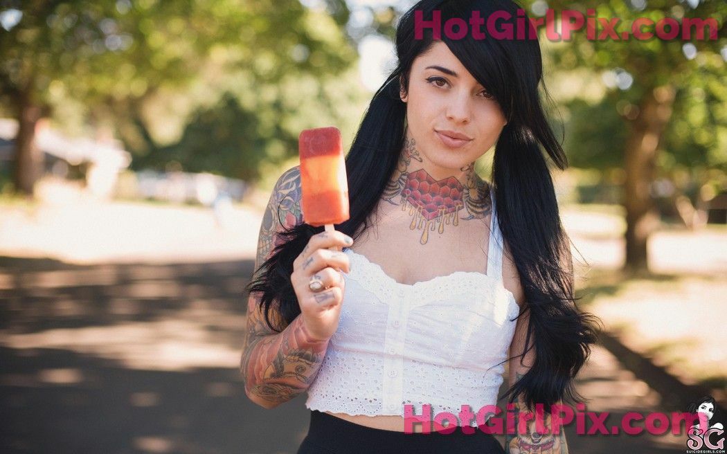[Suicide Girls] Radeo - Lolly