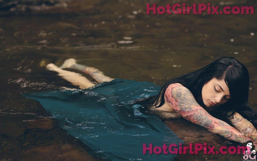 [Suicide Girls] Radeo - Tusk