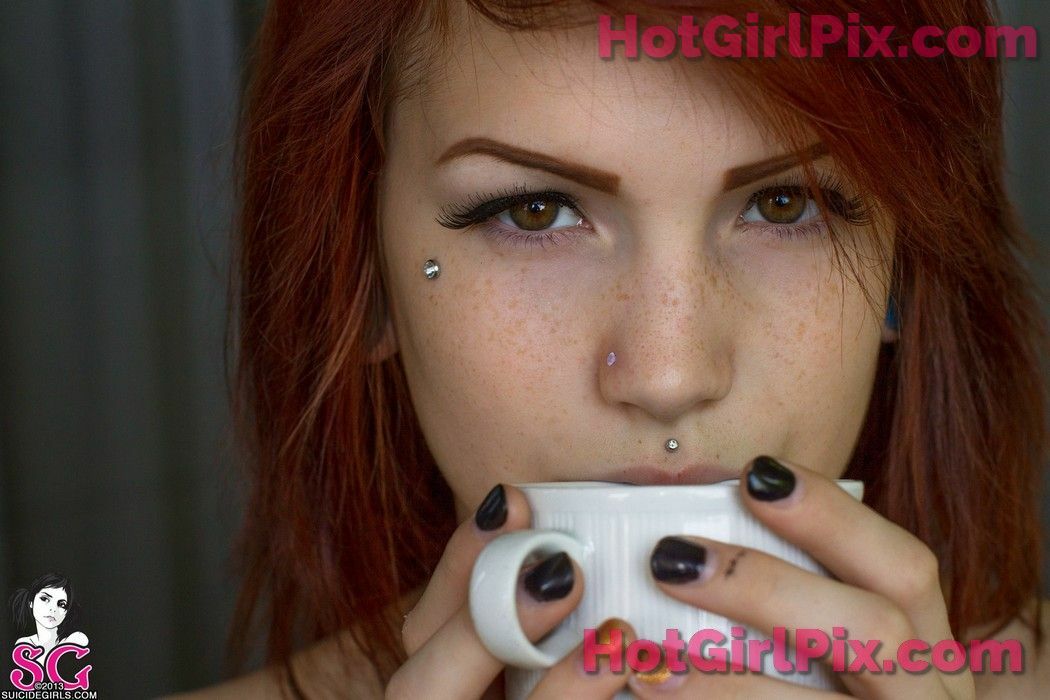 [Suicide Girls] Raleigh - First Cup