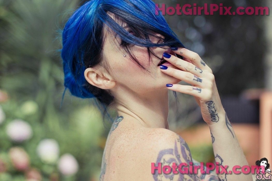 [Suicide Girls] Riae - Hidden Garden