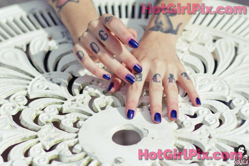 [Suicide Girls] Riae - Hidden Garden