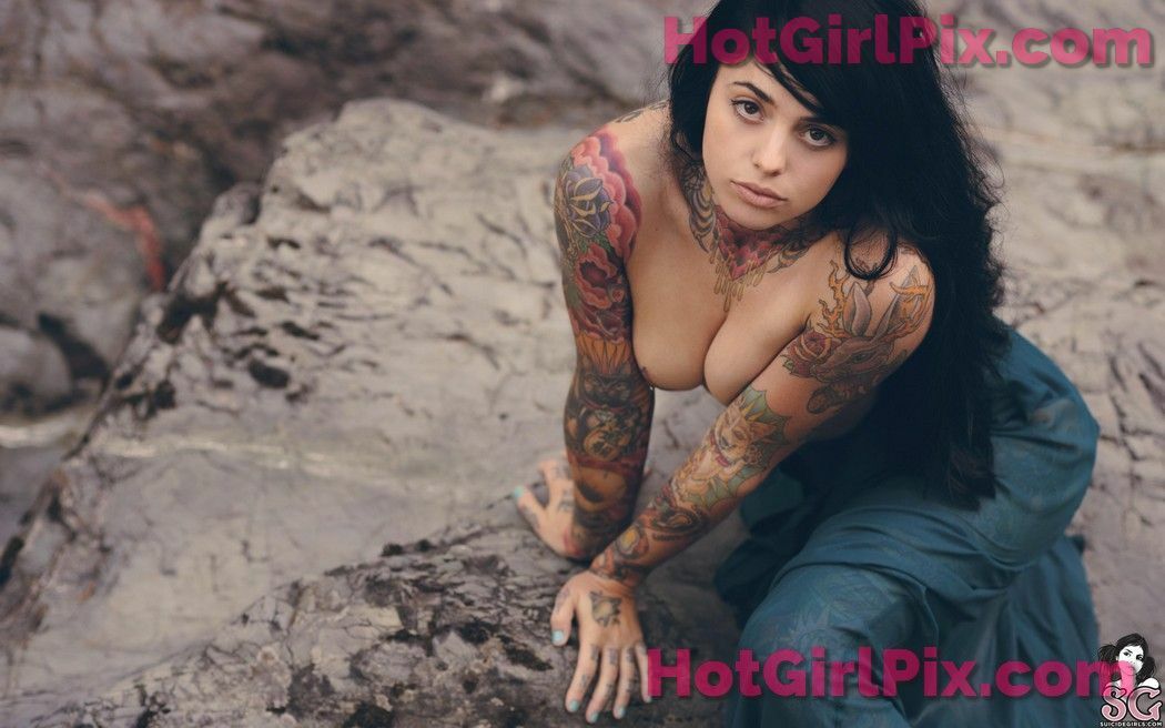 [Suicide Girls] Radeo - Tusk