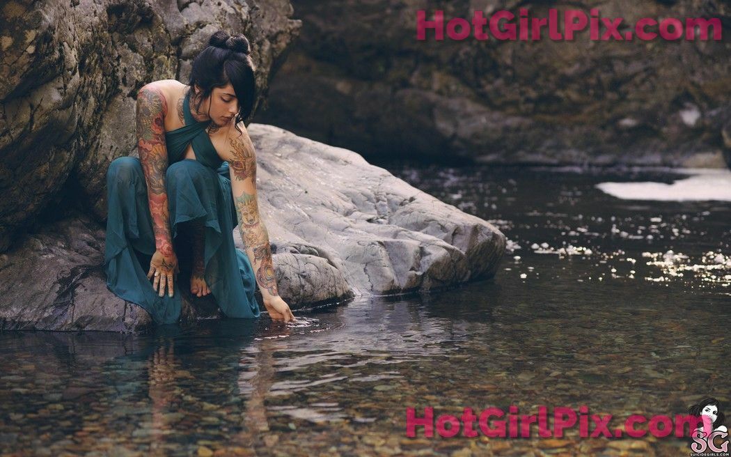 [Suicide Girls] Radeo - Tusk
