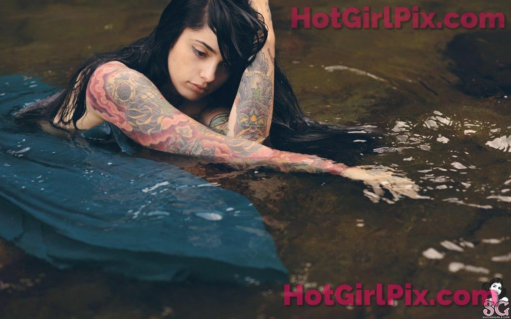 [Suicide Girls] Radeo - Tusk