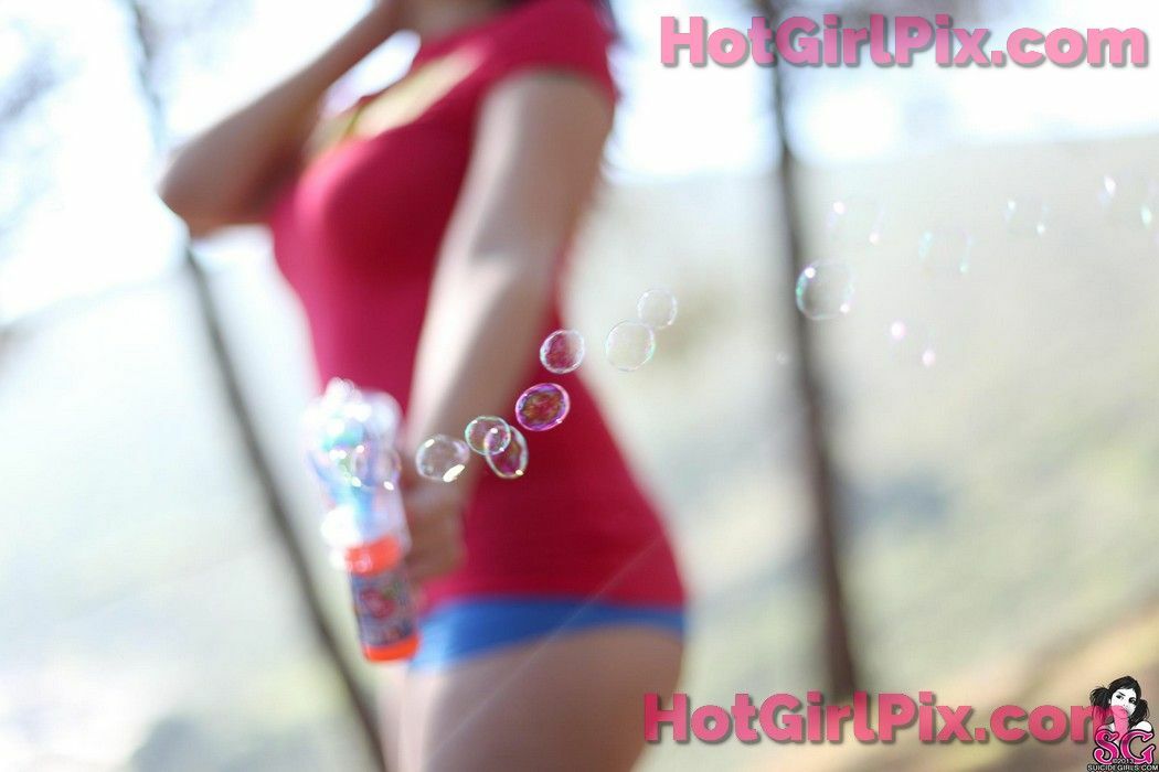[Suicide Girls] Rhaven - Bubble Attack