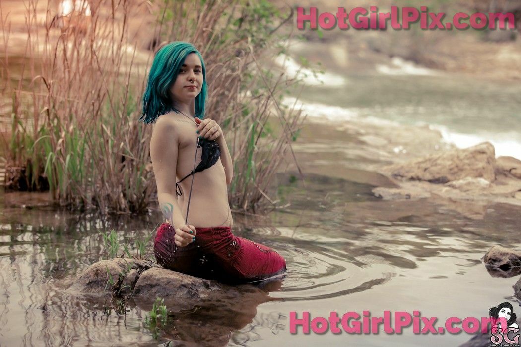 [Suicide Girls] Ramen - La Sirena