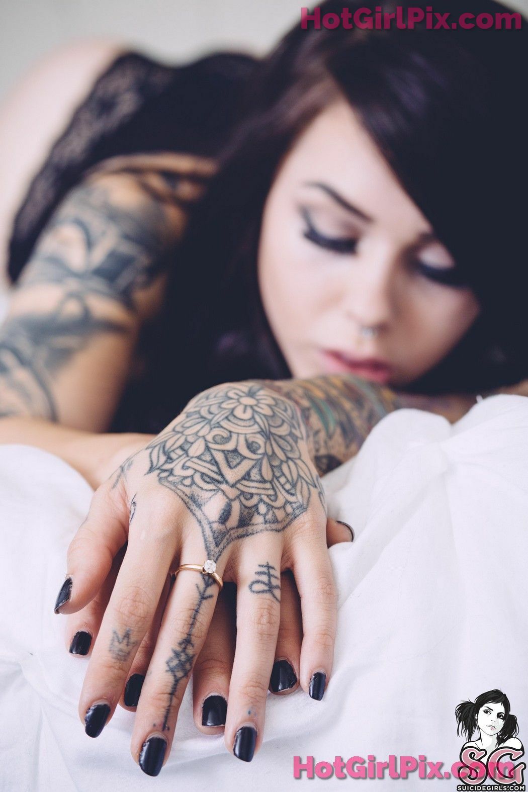 [Suicide Girls] Rancor - Endor