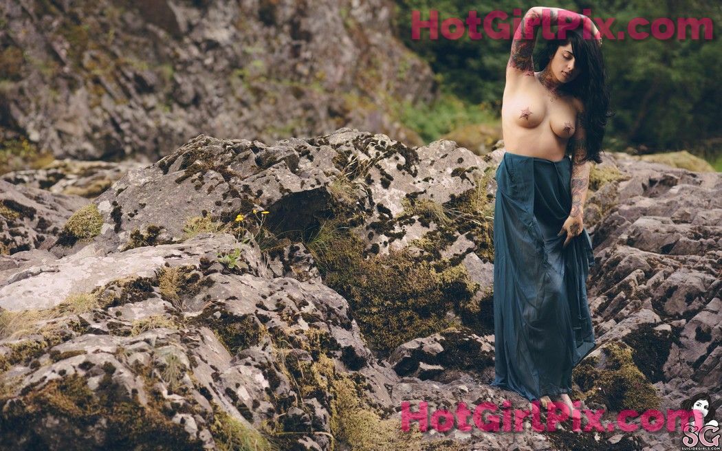 [Suicide Girls] Radeo - Tusk
