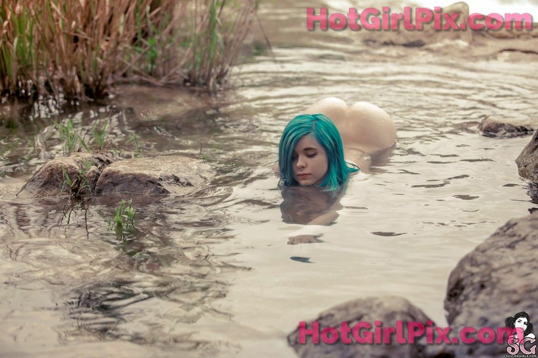 [Suicide Girls] Ramen - La Sirena