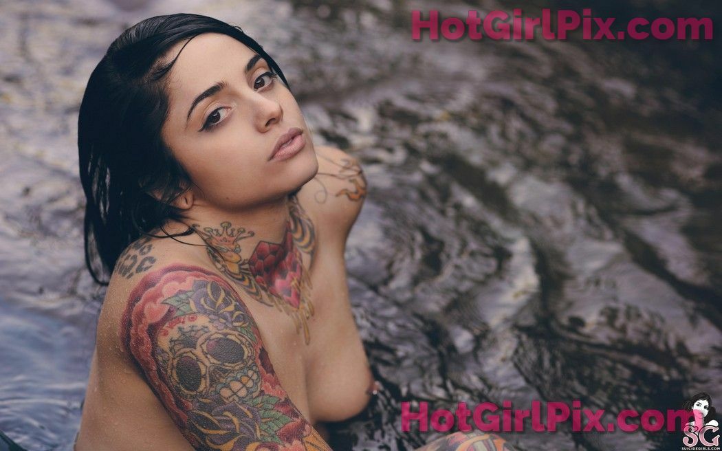 [Suicide Girls] Radeo - Tusk